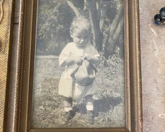 Vintage Photos And Frames