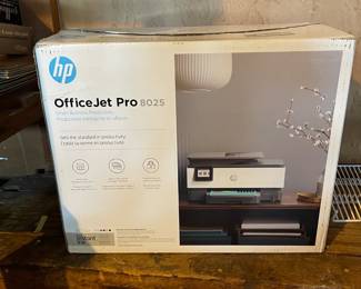 Hewlett Packard OfficeJet Pro 8025 printer