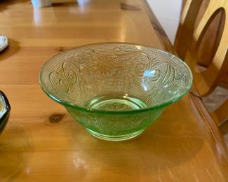 Pretty emerald green candy dish