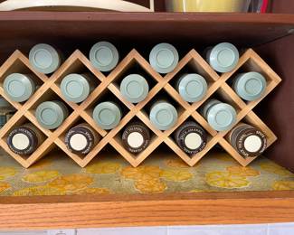 Wooden spice holder with spices included
