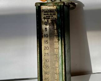 Vintage Hanson hand held fish scale