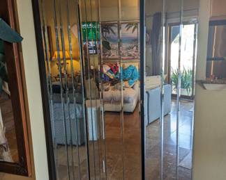 mirrored room divider - free standing