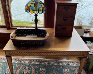 Vintage wood accent table; Tiffany-style table lamp; wood three/drawer storage box; Teaberry basket.