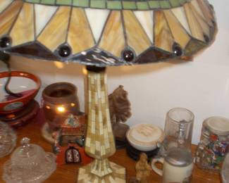 Slag glass lamp   minor damage to rim