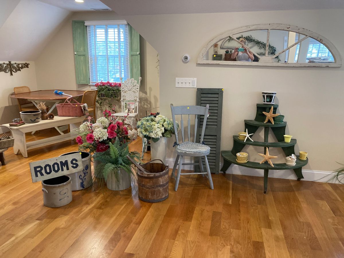 Yankee Estate Sales in Harwich, MA starts on 12/9/2023