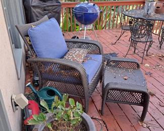 Outdoor arm chair and ottoman
