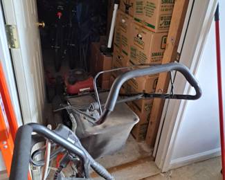 Honda mower and pressure washer