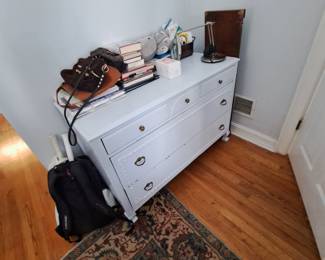 Painted three-drawer chest, early 1900s