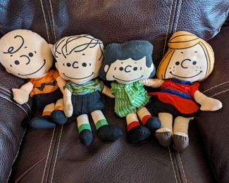 1969 Peanuts Gang soft dolls 