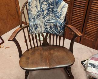 Charming vintage side chair 