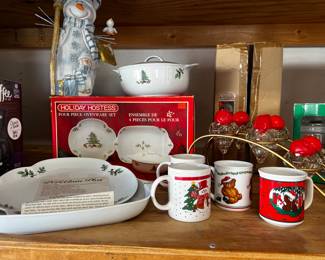 Holiday platters and mugs