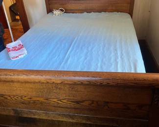1920’s oak bed