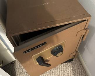 Buy it now $50

Safe