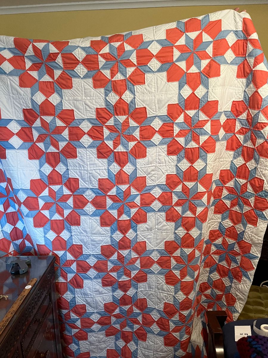 Jean’s Tag Sales in Princeton, KY starts on 12/8/2023