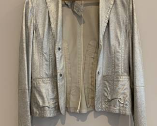 $36 - Silver jacket with pockets Size small 