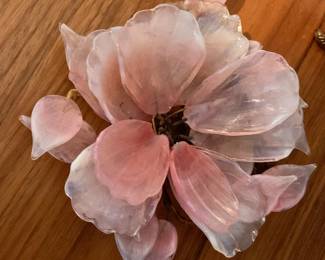 $15 - Decorative glass flower 2" H, 6.5" diam