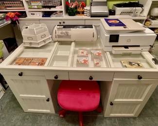 Crafting display desk