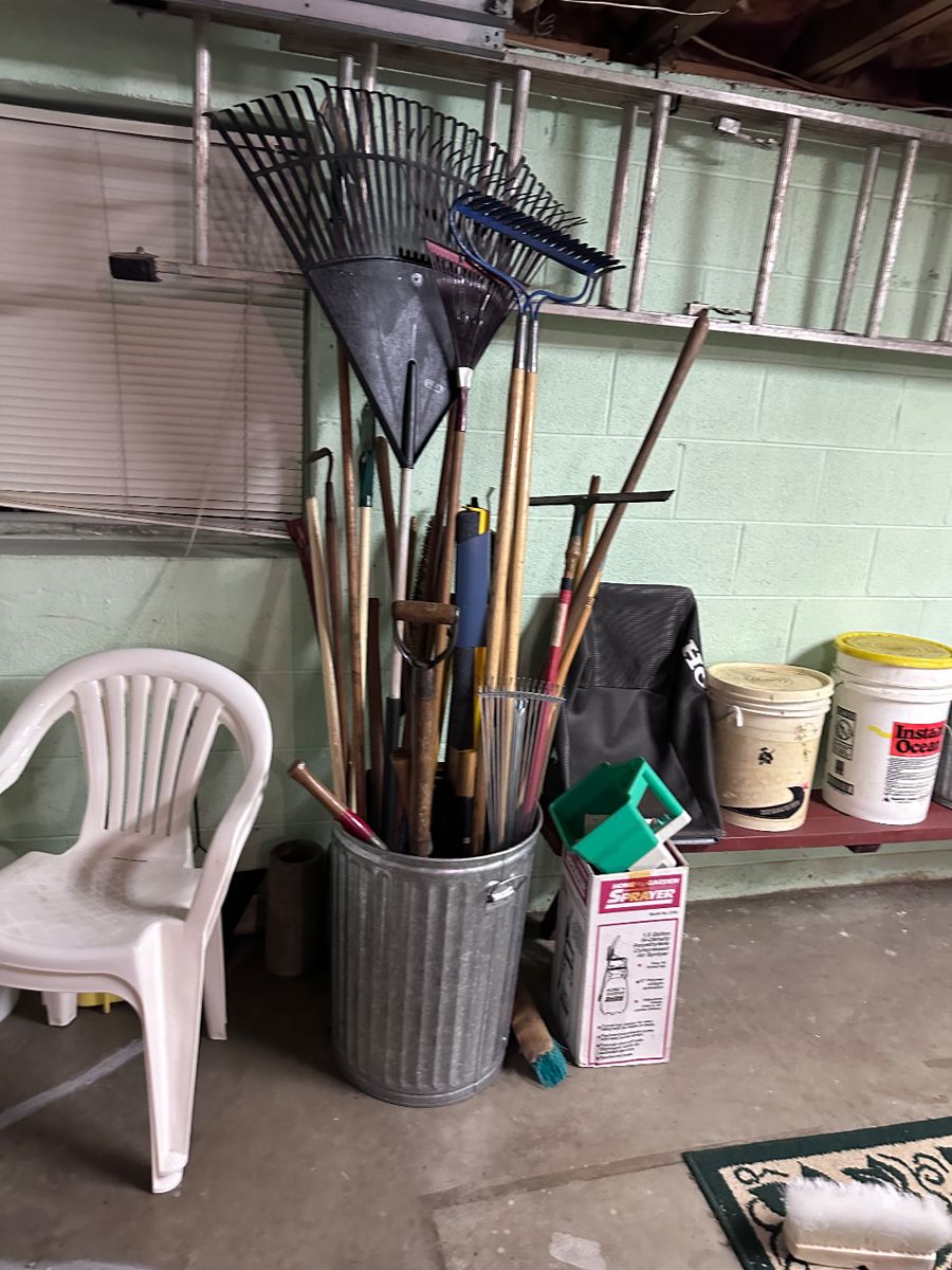 Estate sales by Amy in Knoxville, TN starts on 12/8/2023