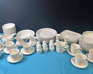 Pfaltzgraff Tea Rose Dinner Ware