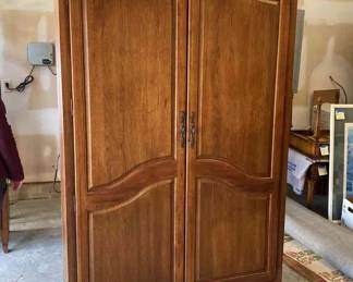 Thomasville Armoire