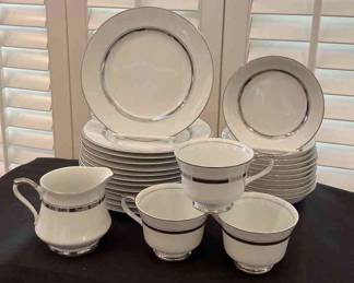 Empress China Crown Platinum