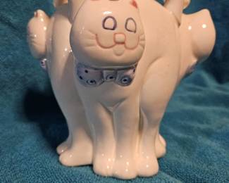 White cats vase