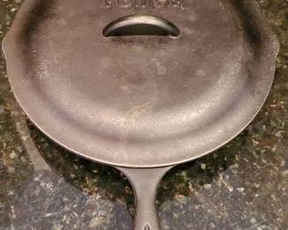 Lodge 12" Cast Iron Skillet (10sk) With Lid