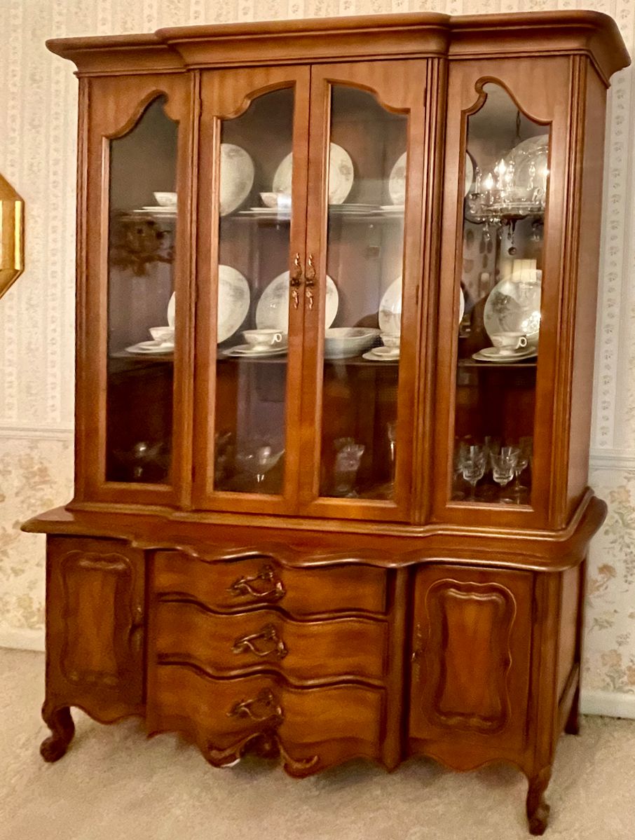 GARDEN DISTRICT ESTATE SALE in Dothan, AL starts on 1/26/2024