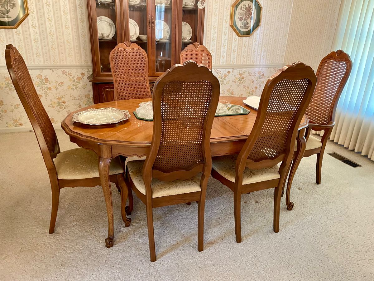 GARDEN DISTRICT ESTATE SALE in Dothan, AL starts on 1/26/2024