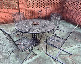 wrought iron patio set