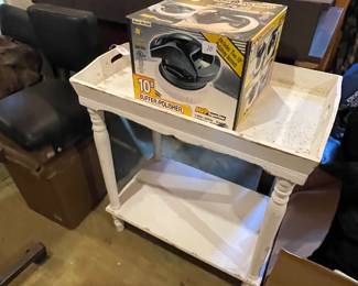 car buffer, small white tray table