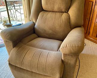 like new electric lift chair