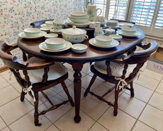 sturdy solid wood dinette table with 4 chairs