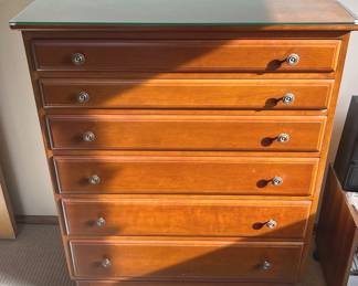 6Drawer Wooden Dresser W Glass Protector 