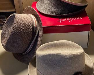 Four Mens Fedoras  A Buffums Hat Box