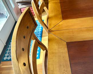 Dining table with leaf and 6 chairs