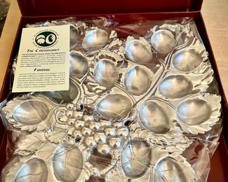 Arthur Court grapes tray