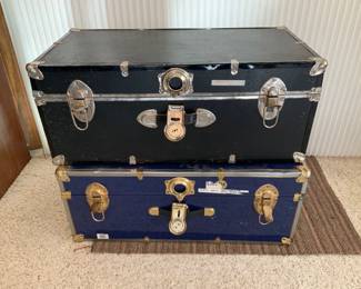 Foot Locker Trunks B