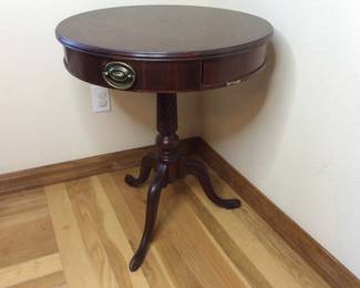 Wood Pedestal Table