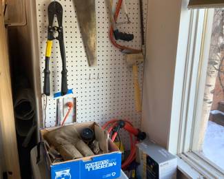 Husky Socket Set, Zircon Stud Finder