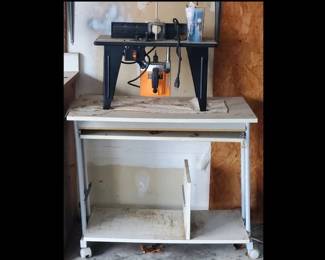 Router Table w/Chicago Electric 1 3/4 HP Router (LPO)
