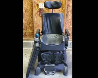 Quantum Edge Mobility Chair w/Charger (LPO)