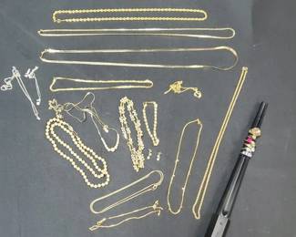  Tullahoma High School Class Ring, 18K Gold Necklaces, Gold Tone Necklaces & Faux Pearl Necklace