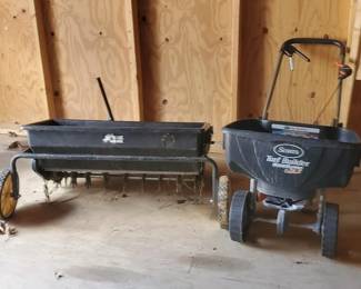 Blue Hawk Lawn Aerator & Scotts Turf Builder Seed Spreader (LPO)