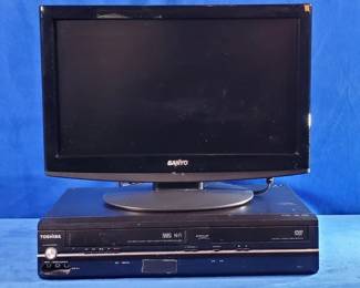 19" Sanyo TV and Toshiba DVD/VHS Player and Remotes. (LPO)