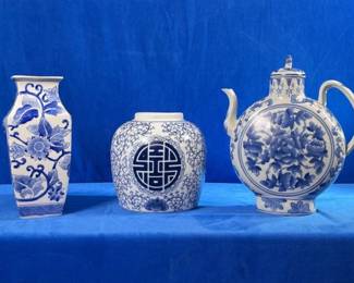 Bombay Double happiness Lidless Jar, Chinese Tea Pot & Vase (LPO)
