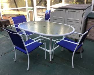 Outdoor and 4 Chairs
