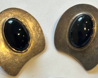 Vintage 925 Sterling Alicia Mexico Clip On Earrings
Lot #: 95