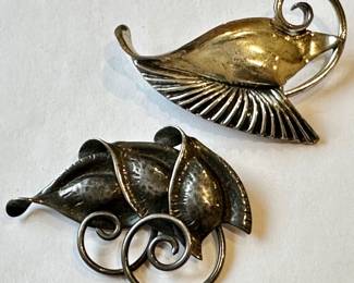 Pair Vintage Midcentury 925 Sterling Pins By Jewelcraft
Lot #: 23