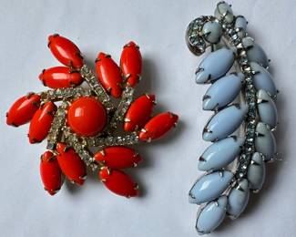 2 Vintage Rhinestone Brooch Pins
Lot #: 115